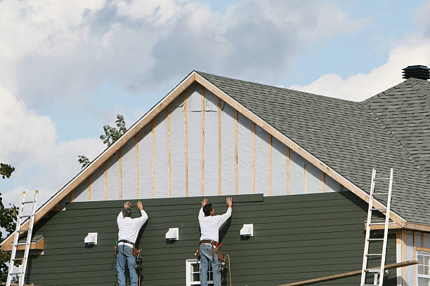 Professional Emergency Siding Repair technician working in Amelia Court House, VA